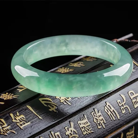 Natural Myanmar jadeite bracel - Coordinates Bracelet recensie en prijs