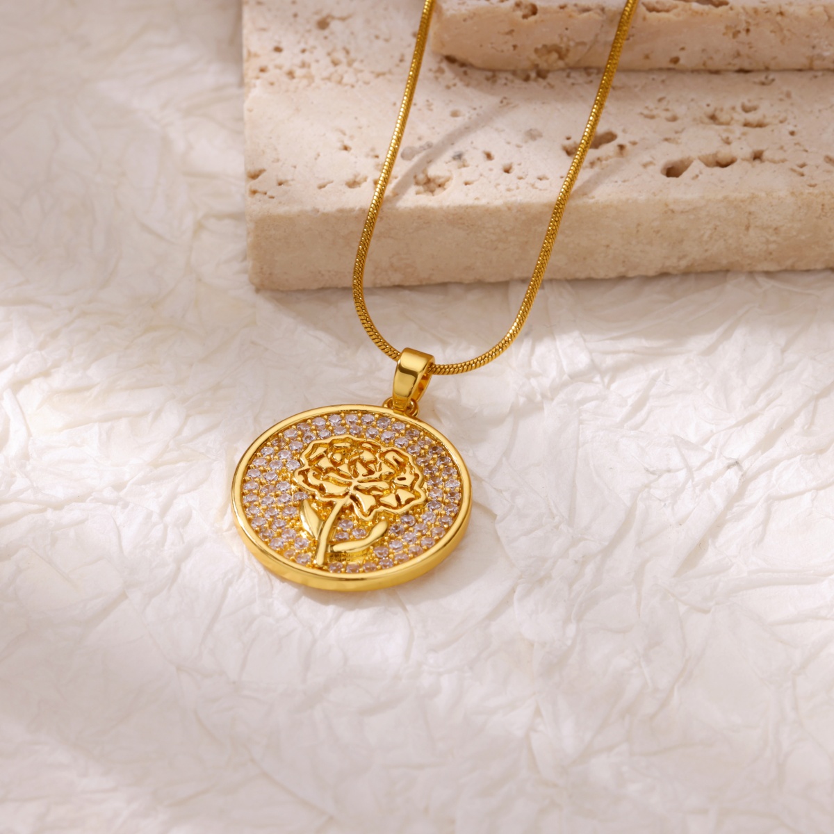 Zircon Flower Necklaces For Wo - Birth Flower Necklace recensie en prijs