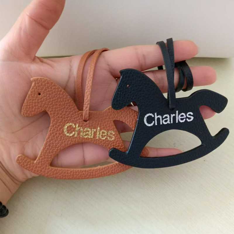 Custom Initial Fashion Horse B - Monogram Keychain Leather recensie en prijs