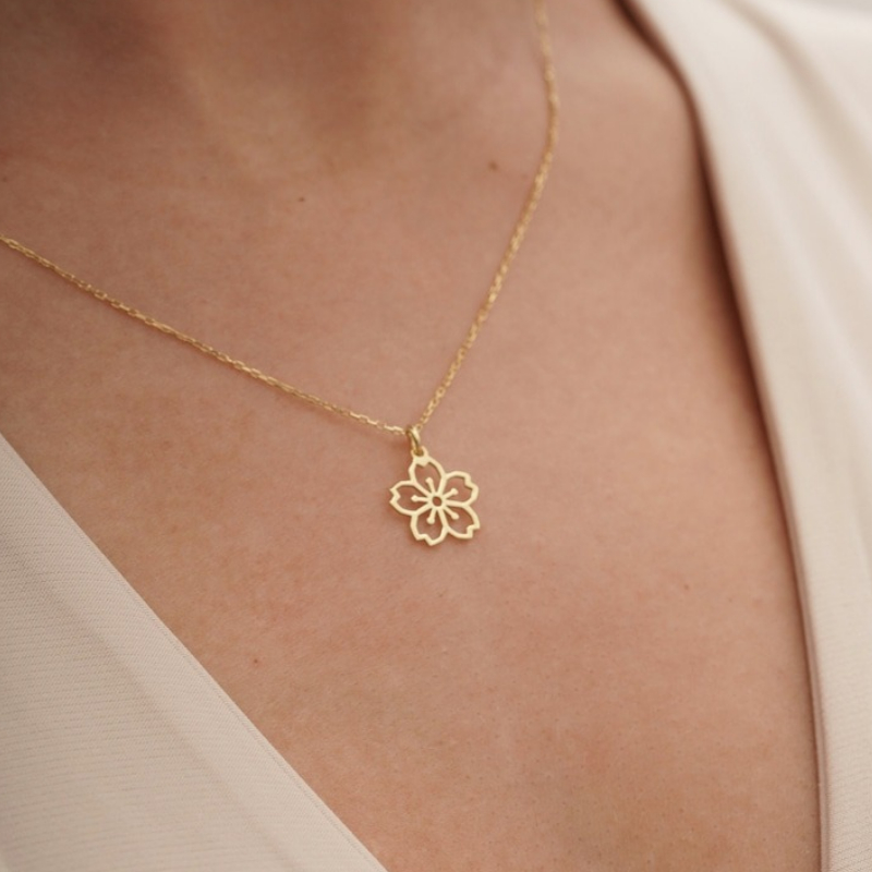 Dainty Sakura Flower Charm Nec - Birth Flower Necklace recensie en prijs